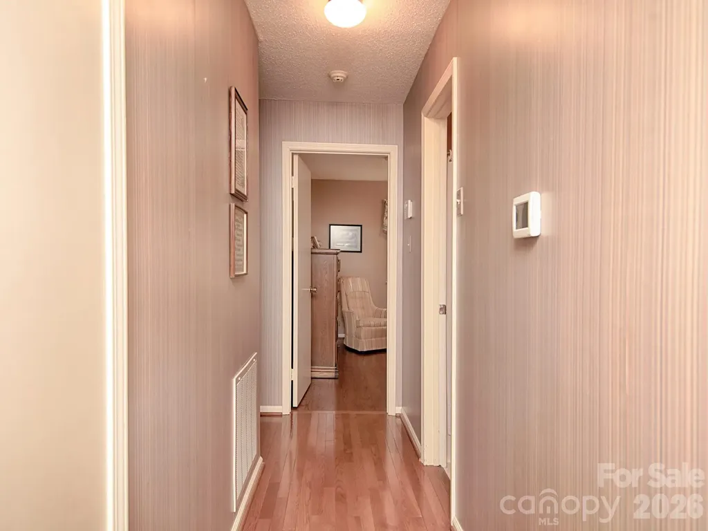 1005 Forest Park Drive Statesville NC 28677