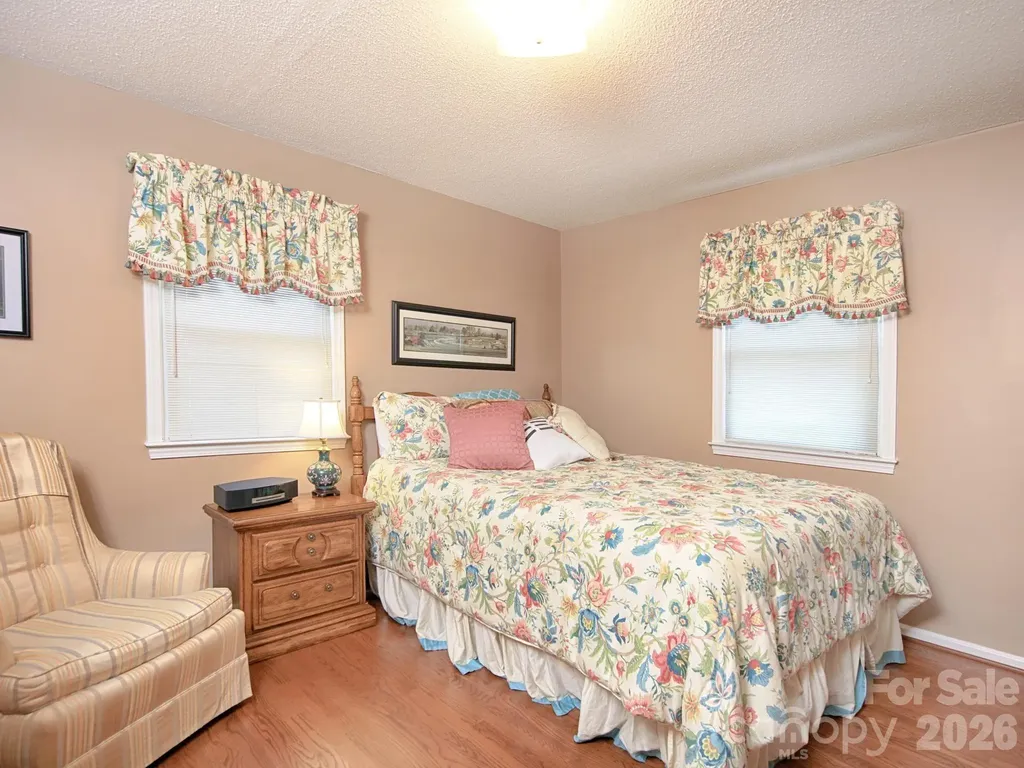 1005 Forest Park Drive Statesville NC 28677