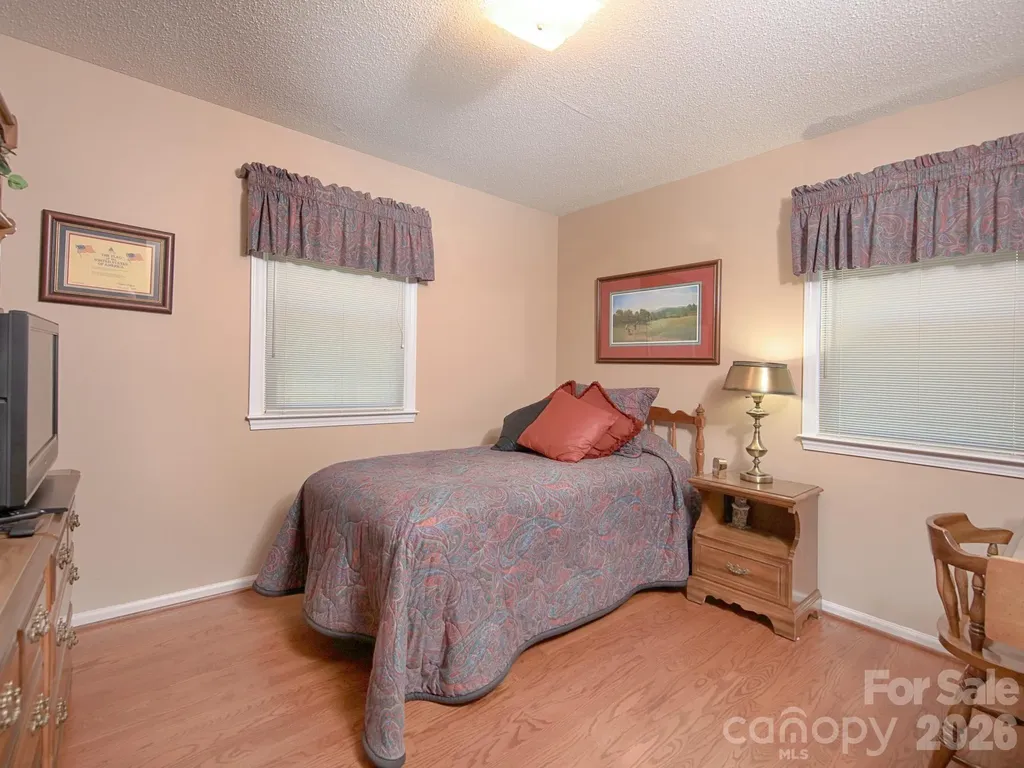 1005 Forest Park Drive Statesville NC 28677