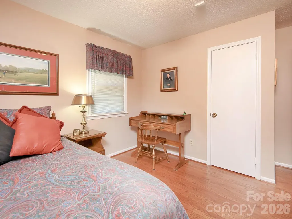 1005 Forest Park Drive Statesville NC 28677