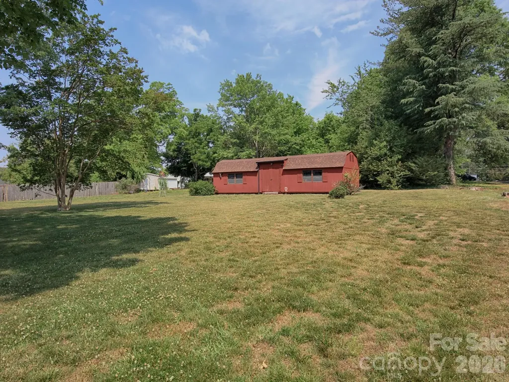 1005 Forest Park Drive Statesville NC 28677