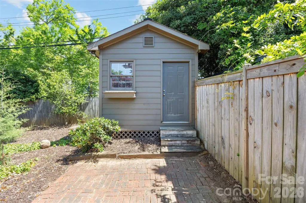 208 Wales Avenue Charlotte NC 28209