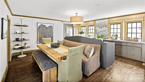 208 Wales Avenue Charlotte NC 28209