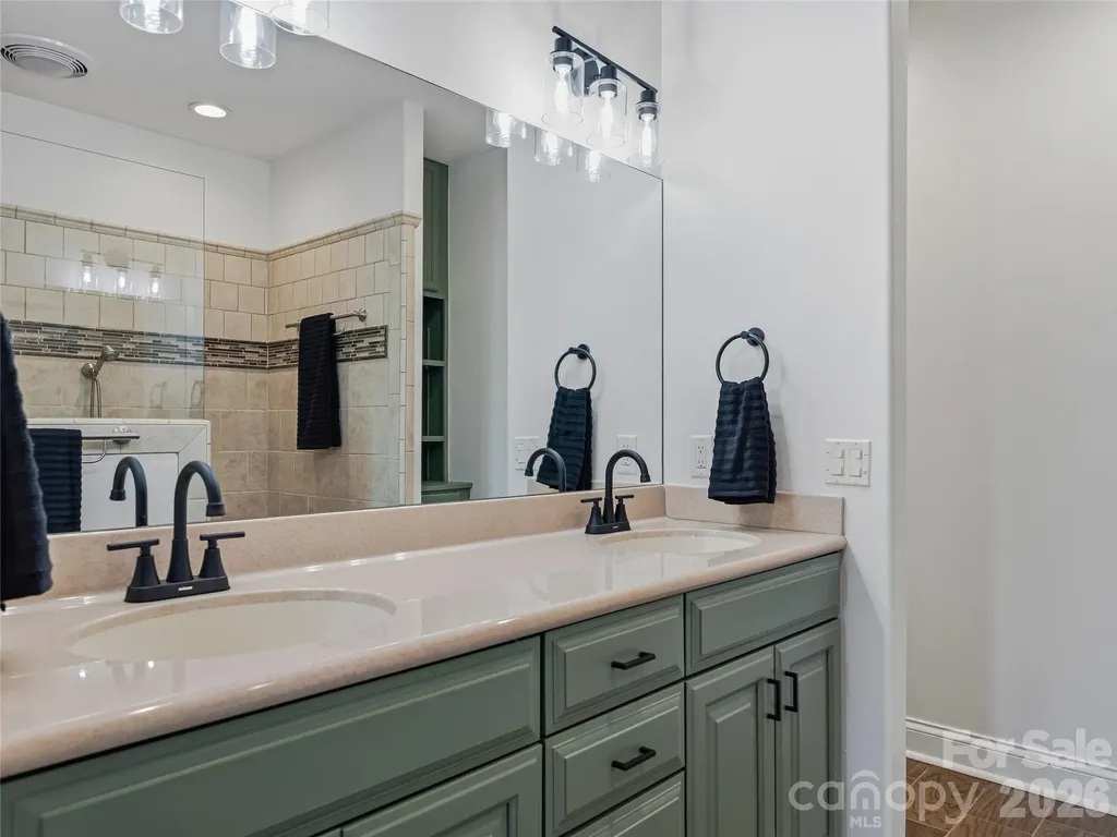 33 Florian Lane Fletcher NC 28732