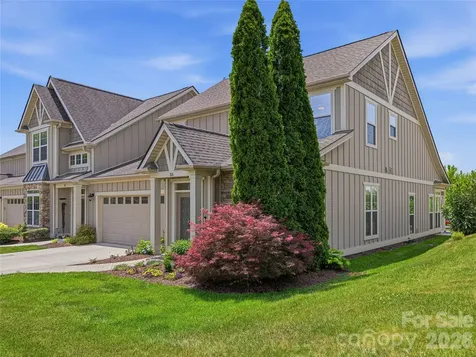 33 Florian Lane Fletcher NC 28732