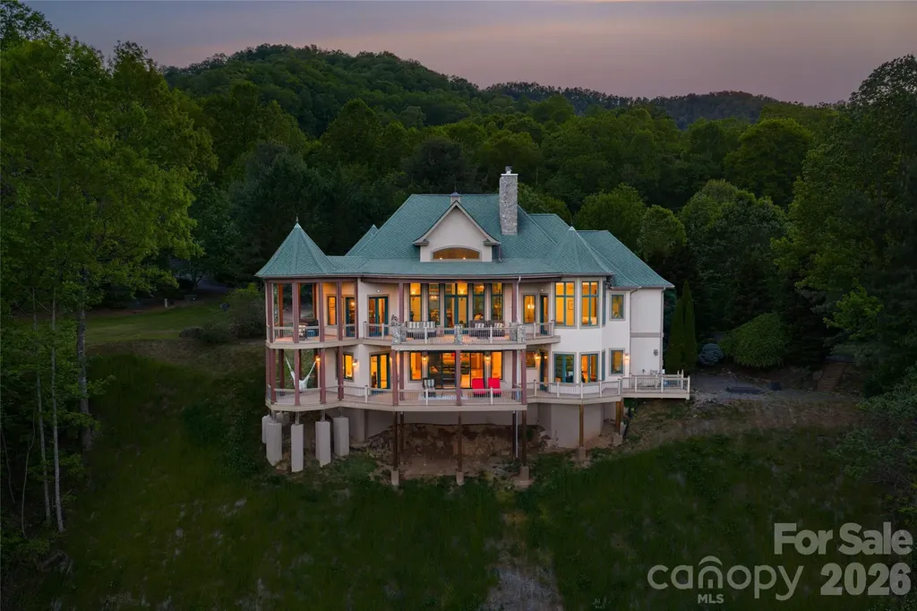 326 Summit Drive Whittier NC 28789