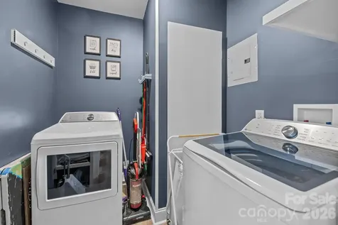 1036 Cutler Place Charlotte NC 28205
