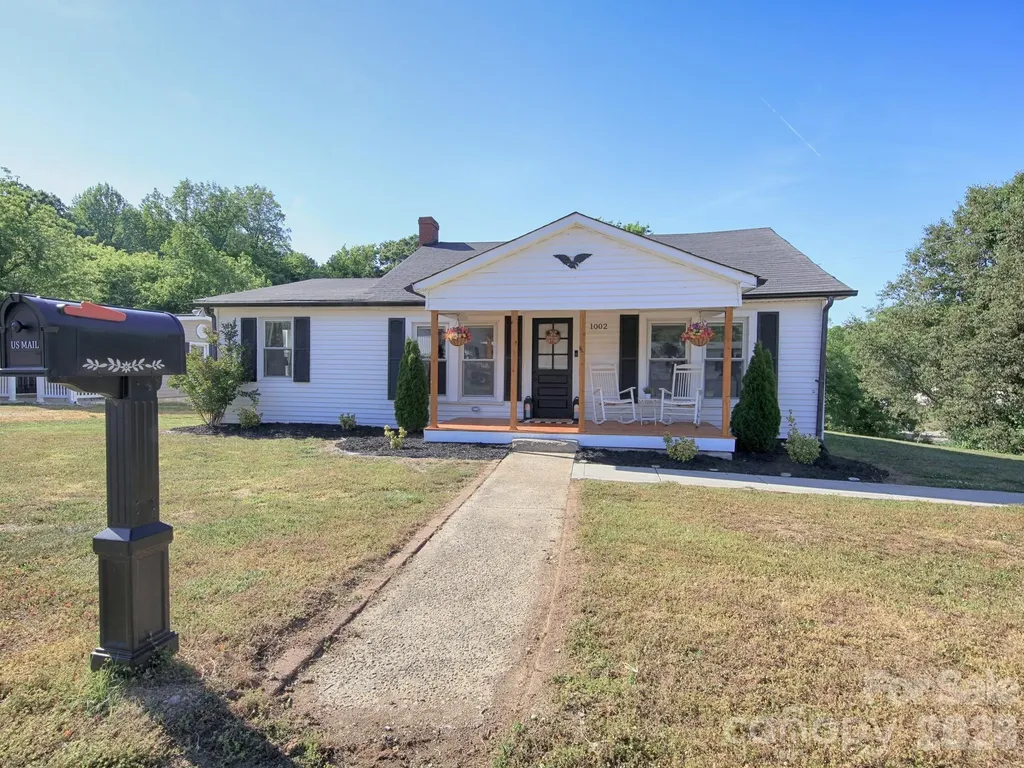 1002 Aiken Street Kannapolis NC 28081