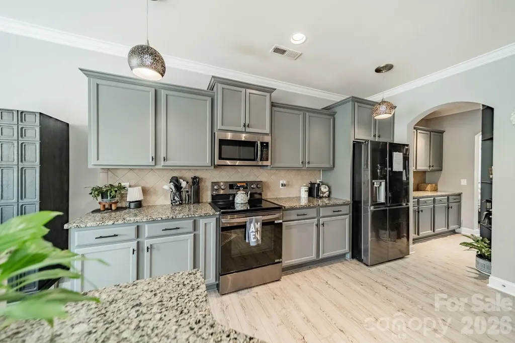 1204 Woodglen Lane Matthews NC 28104