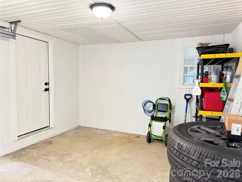 1442 Lee Pearson Road Lenoir NC 28645