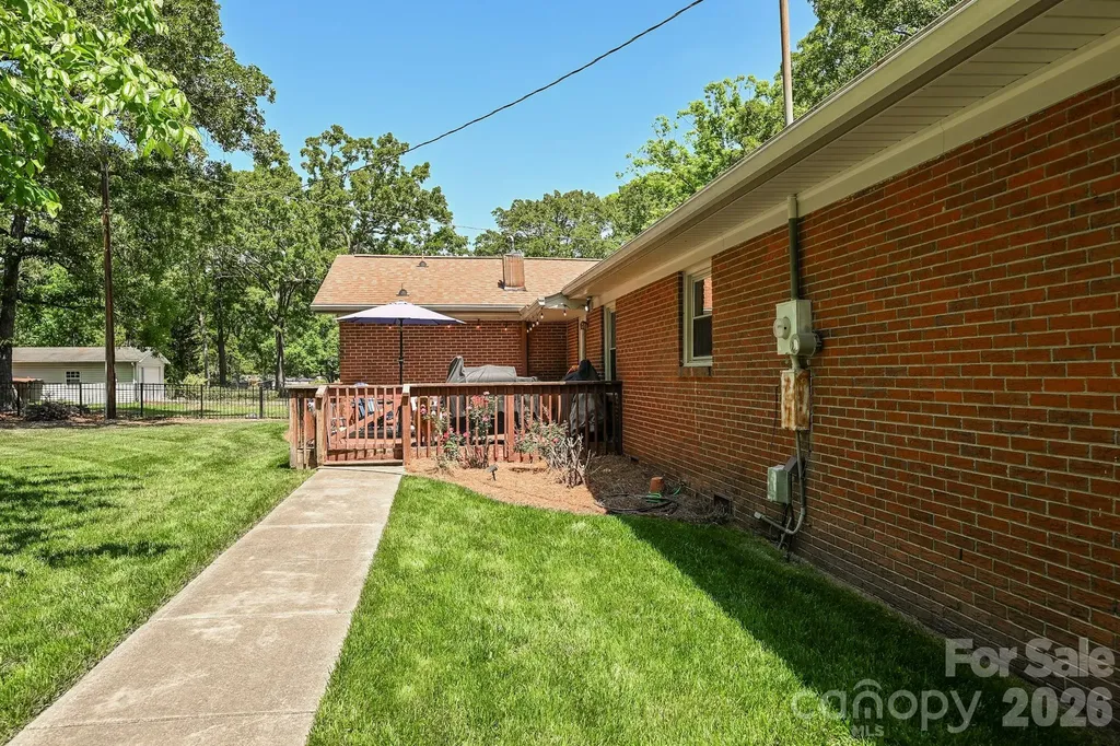 2017 Wilson Avenue Monroe NC 28110