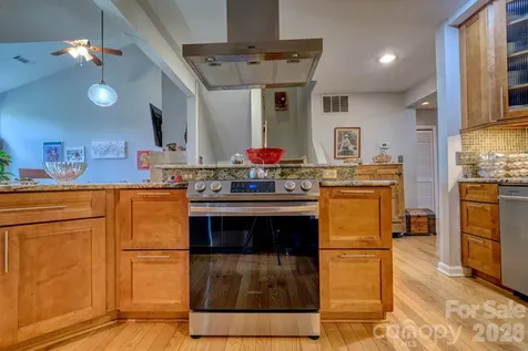 134 Pine Grove Circle Lake Wylie SC 29710