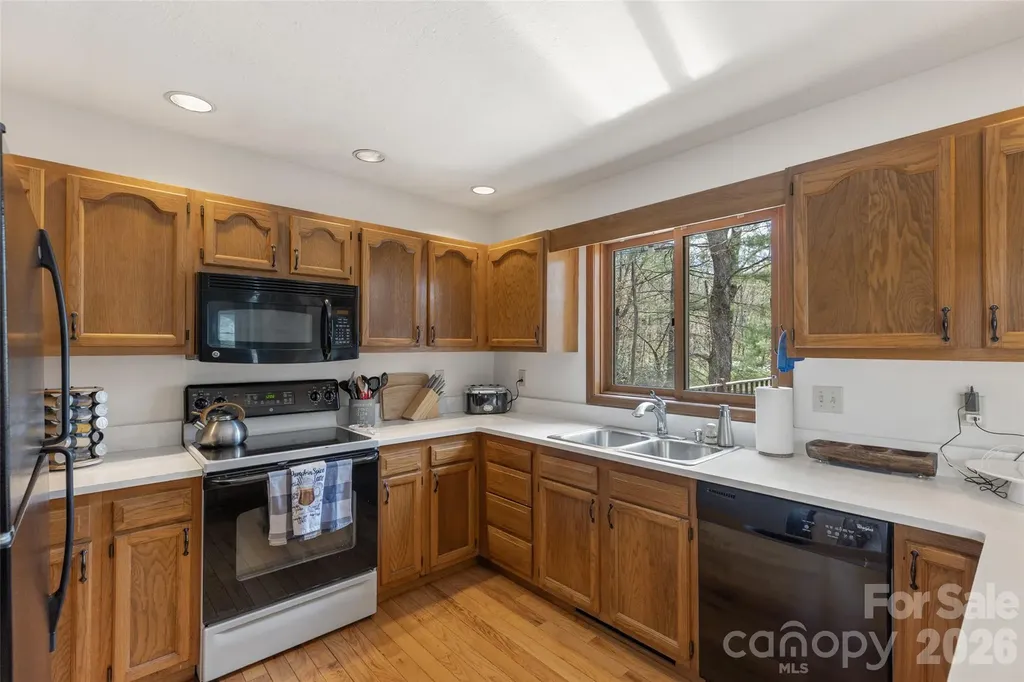46 Poplar Court Sapphire NC 28774