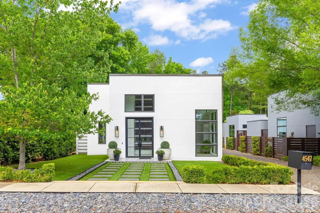 4547 Craig Avenue Charlotte NC 28211