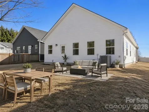 1562 7th Avenue Drive SW Hickory NC 28602