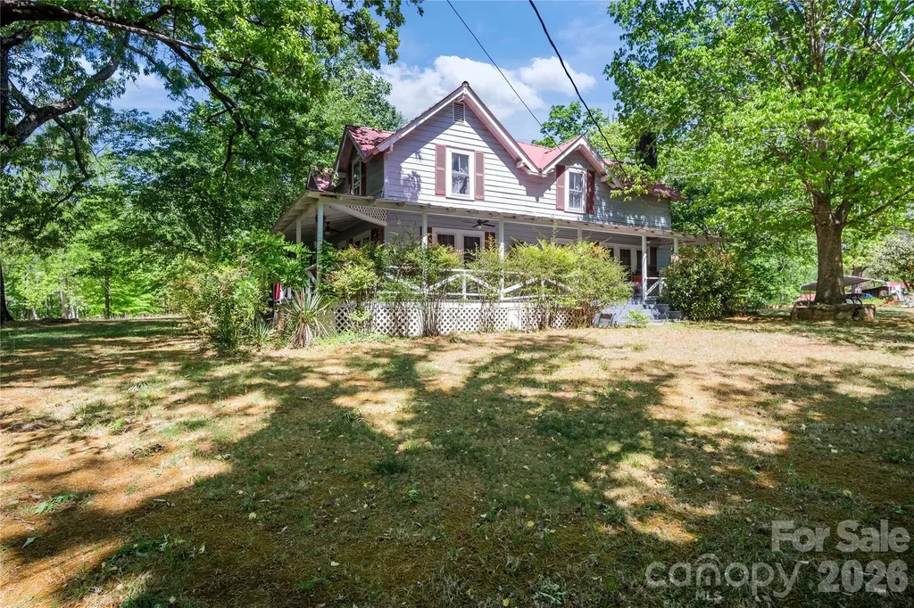 283 Constant Lane Columbus NC 28722