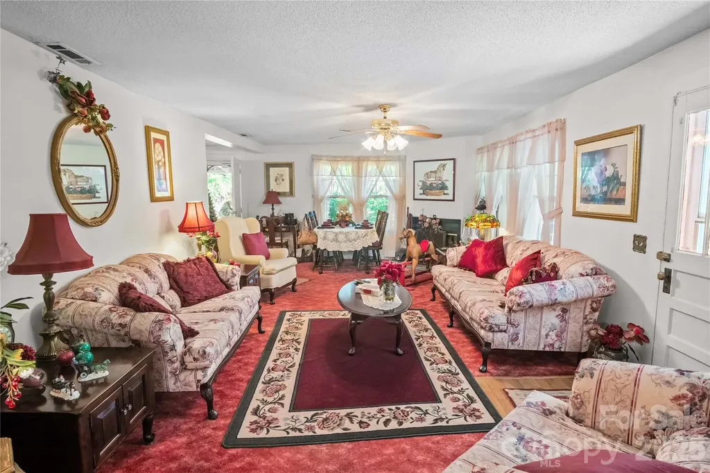 283 Constant Lane Columbus NC 28722