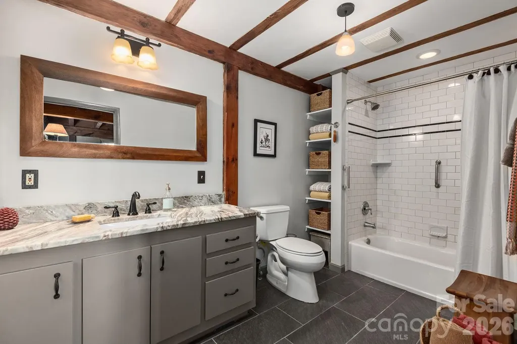 107 Buffalo Trail Asheville NC 28805