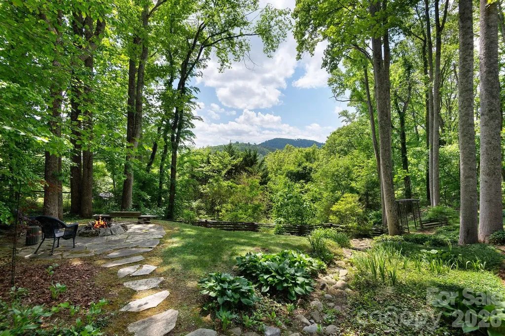 107 Buffalo Trail Asheville NC 28805