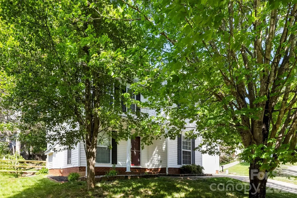 15027 Ashlight Drive Charlotte NC 28278