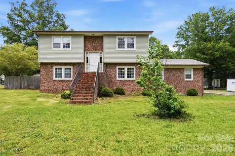 908 Forest Drive Marshville NC 28103