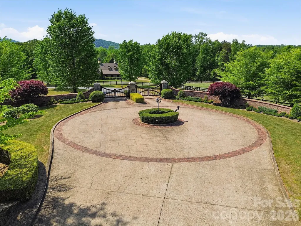 984 Mapleton Lane Columbus NC 28722
