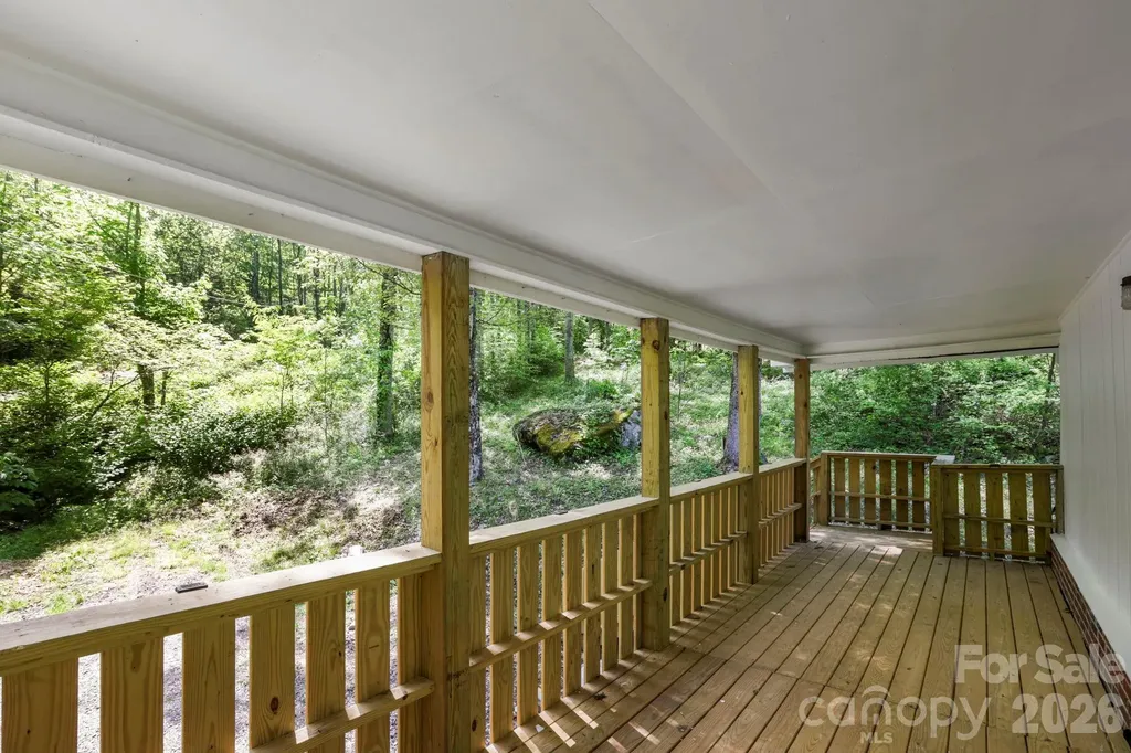 1007 N Fork Road Barnardsville NC 28709