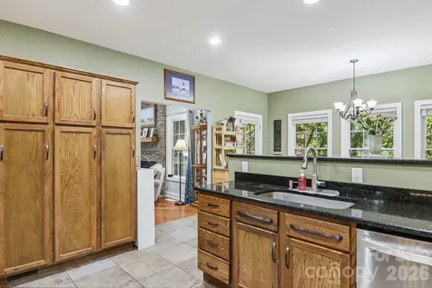 6 Wagon Trace Flat Rock NC 28731
