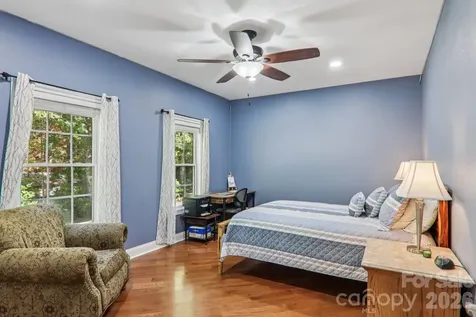 6 Wagon Trace Flat Rock NC 28731