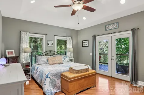6 Wagon Trace Flat Rock NC 28731