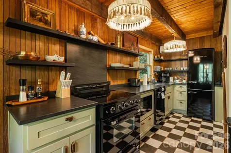 155 Spivey Mountain Road Asheville NC 28806