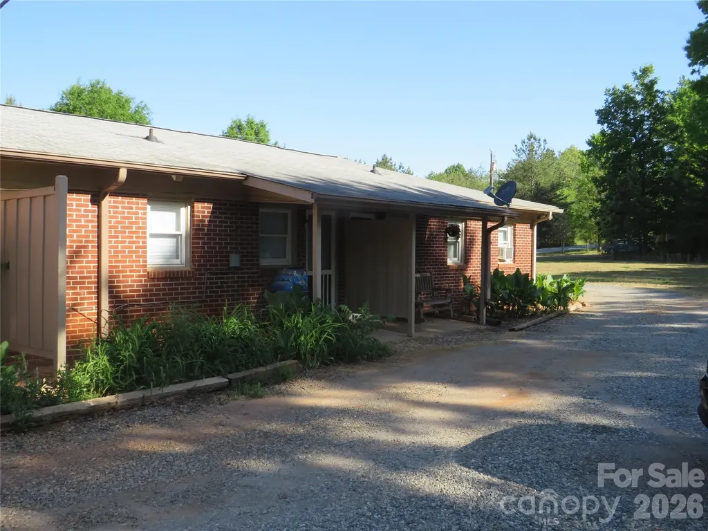 144 Nottingham Drive Forest City NC 28043