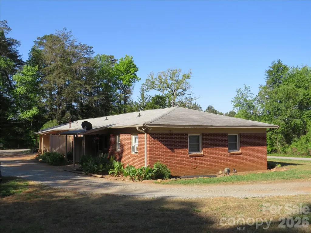 144 Nottingham Drive Forest City NC 28043