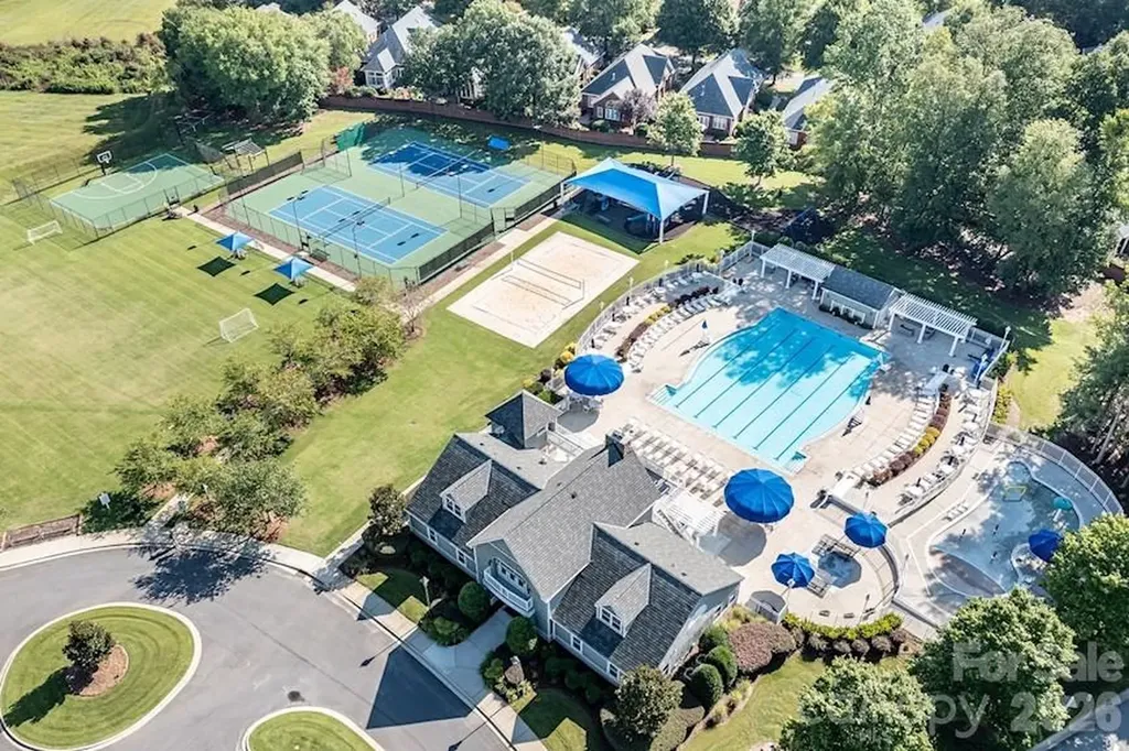 16027 Grafham Circle Huntersville NC 27078