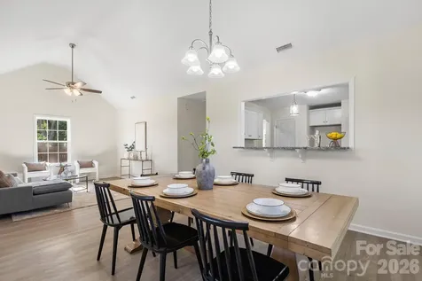 805 Hunter Street York SC 29745