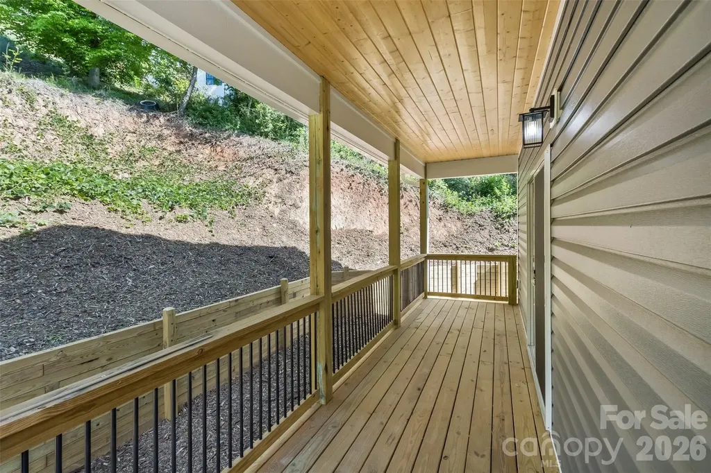 113 Caledonia Road Asheville NC 28803