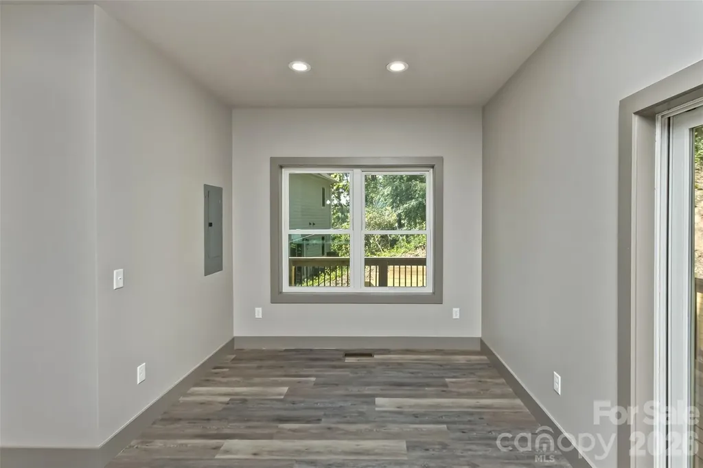 113 Caledonia Road Asheville NC 28803