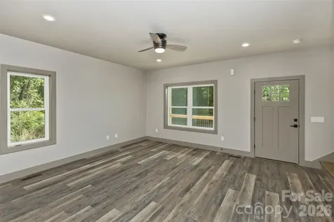 113 Caledonia Road Asheville NC 28803