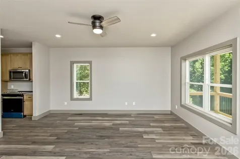 113 Caledonia Road Asheville NC 28803