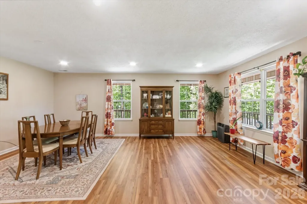 12 Hutchinson Woods Fletcher NC 28732