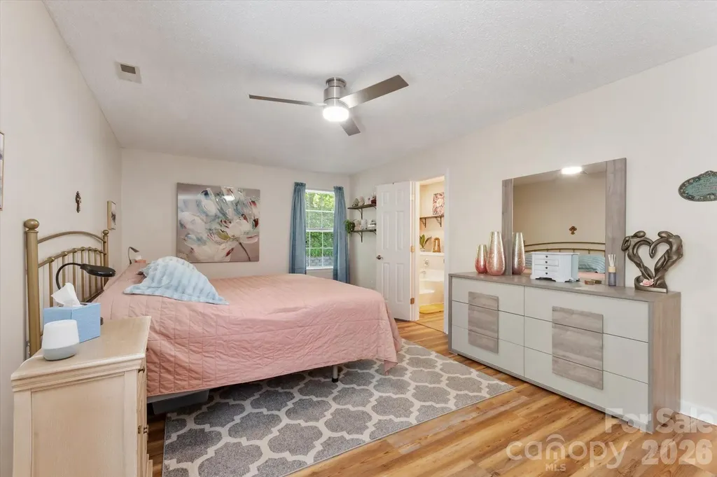 12 Hutchinson Woods Fletcher NC 28732