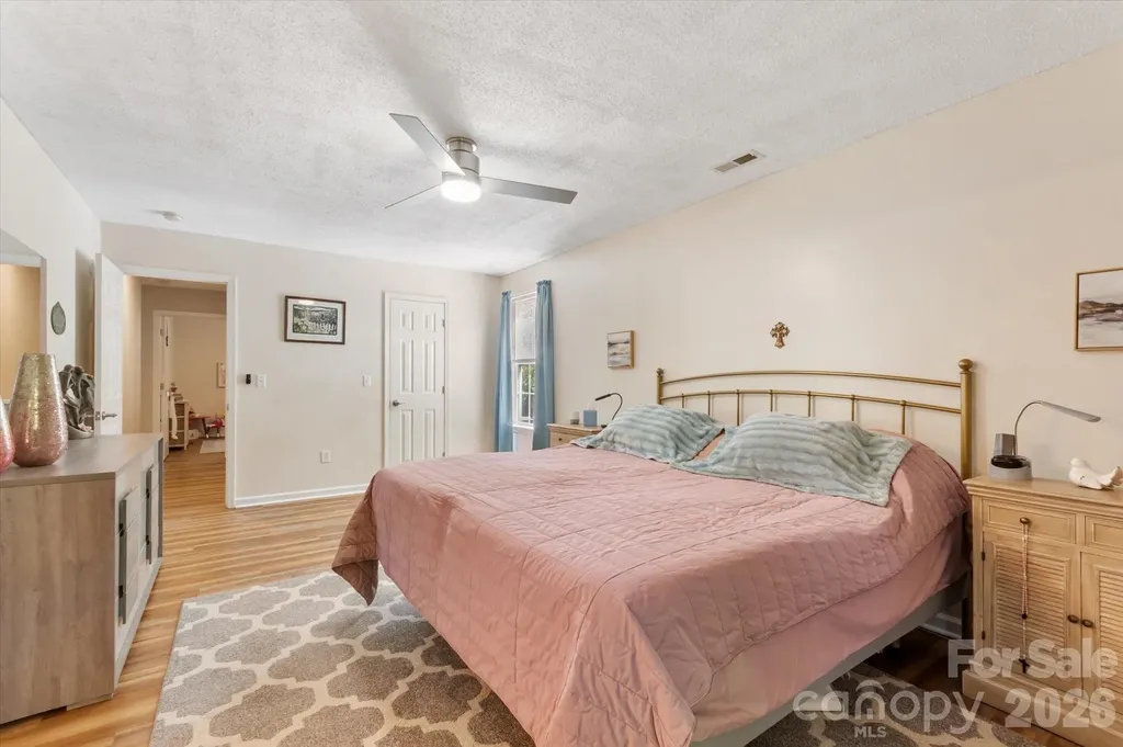 12 Hutchinson Woods Fletcher NC 28732