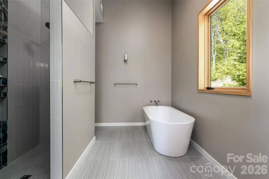 77 Mcintyre Drive Asheville NC 28803