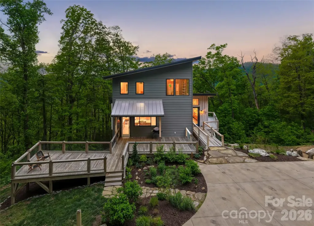 77 Mcintyre Drive Asheville NC 28803