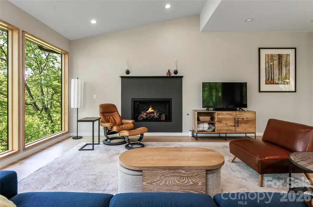 77 Mcintyre Drive Asheville NC 28803