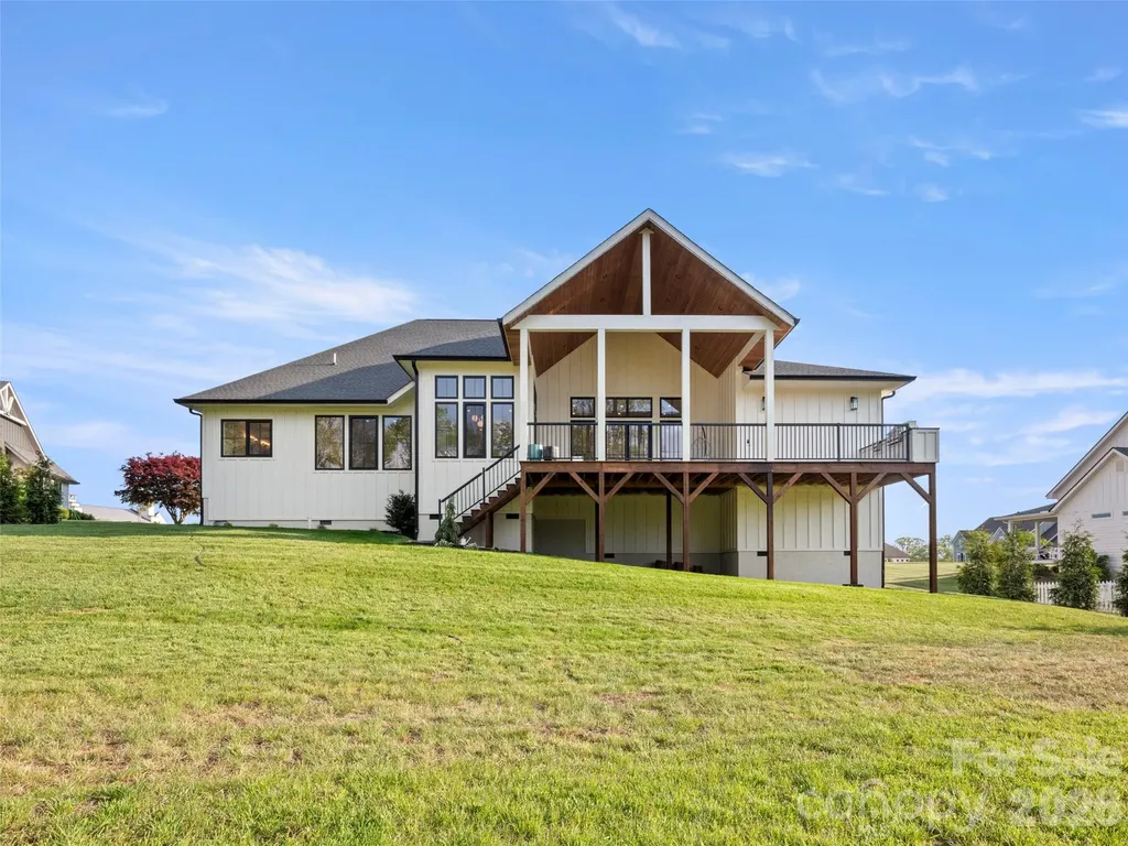 208 Majestic Ridge Road Mills River NC 28759