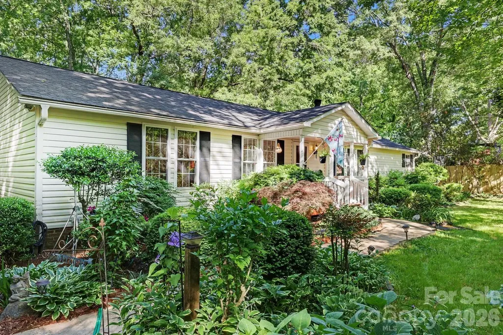 10112 Idlewild Road Matthews NC 28105