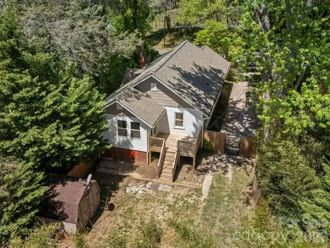 926 W Chapel Road Asheville NC 28803