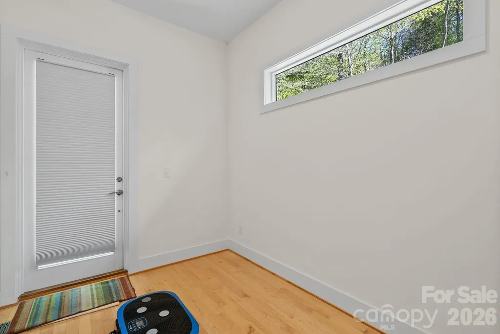 404 Amanda Drive Mars Hill NC 28754