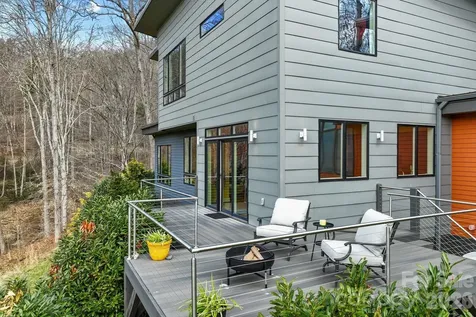 404 Amanda Drive Mars Hill NC 28754